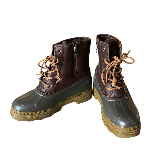 Saltwater 2.0 Duck Boot Lug Sole Women's 7.5 Leather Dark Brown Water Resistant - Picture 1 of 9